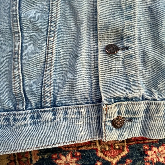 Vintage Levi’s Denim Jacket - Picture 7 of 8